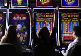 Mobile account safety reminders for adults browsing Big Wins